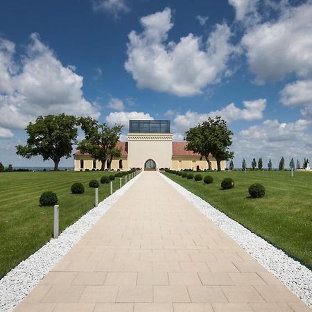 Bed and Breakfast Ladanjsko Imanje Principovac Ilok Esterno foto